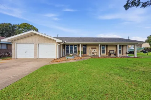 2800 Upton Drive