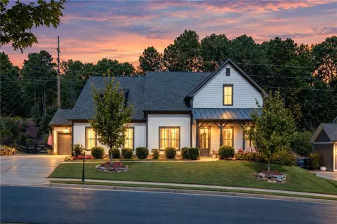 123 Waverly Drive