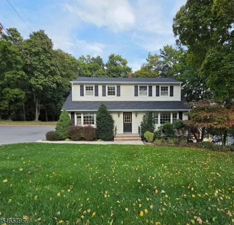 857 Pompton Ave #2 Unit 2
