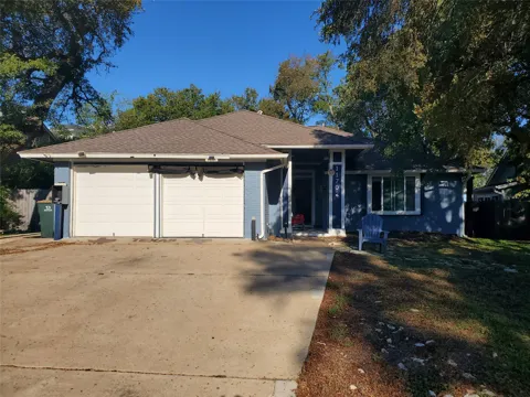 11702 Tanglebriar Trail