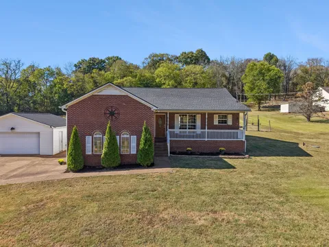 1245 Cliff Amos Rd