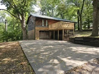 1867 Sycamore Drive
