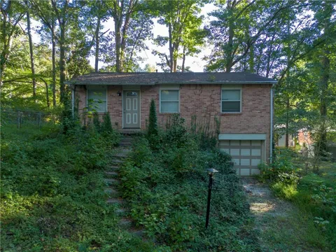 3498 Fairlane Court NW