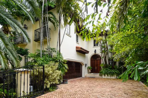 446 Brazilian Avenue