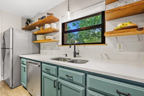5005 Ganymede Drive