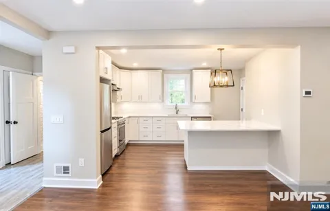 51 Sheridan Avenue 1