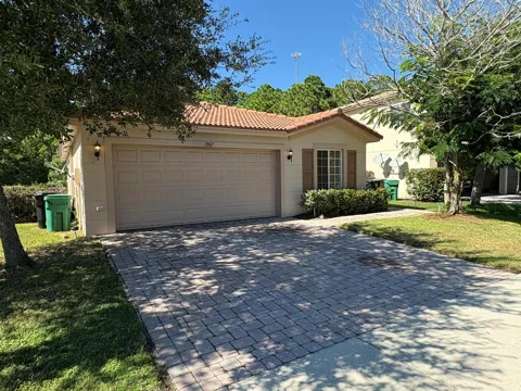 1967 Newport Isles Boulevard