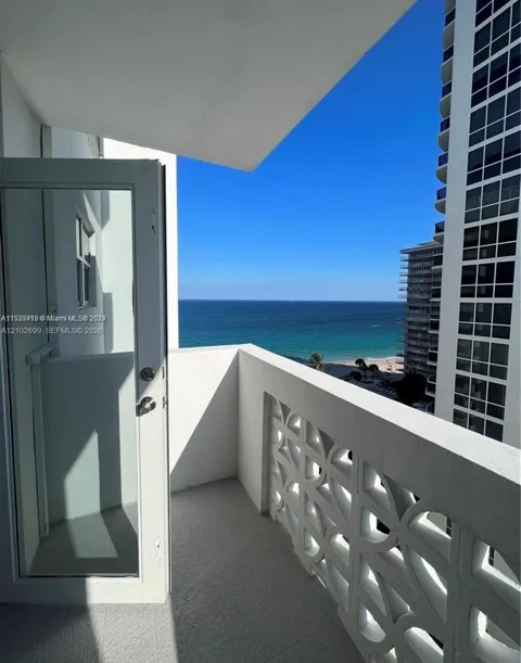 4250 Galt Ocean Dr #11F