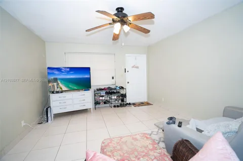 5270 SW 90th Way #3