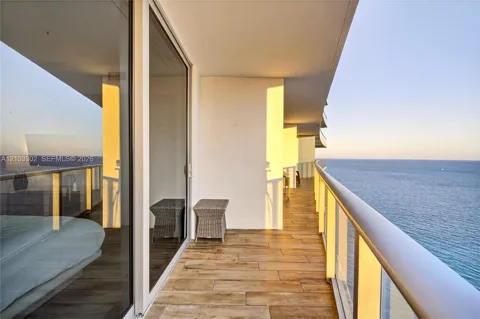 4111 S Ocean Dr #3703