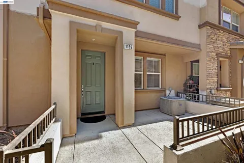 1159 Martin Luther King Dr