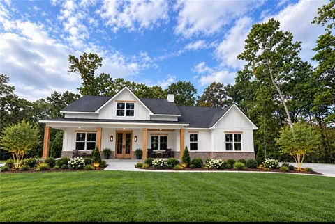 564 Charlotte Lane