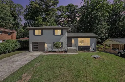 3018 Thrasher Circle