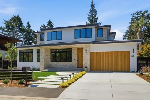 845 San Mateo Drive