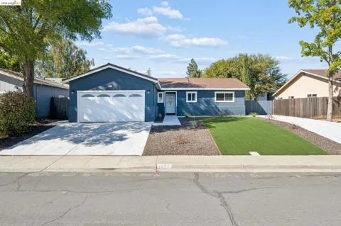 1055 Fox Meadow Way