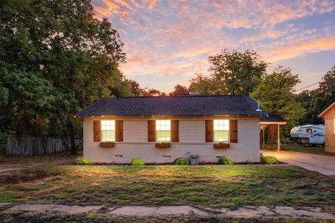 118 Red Bud Road