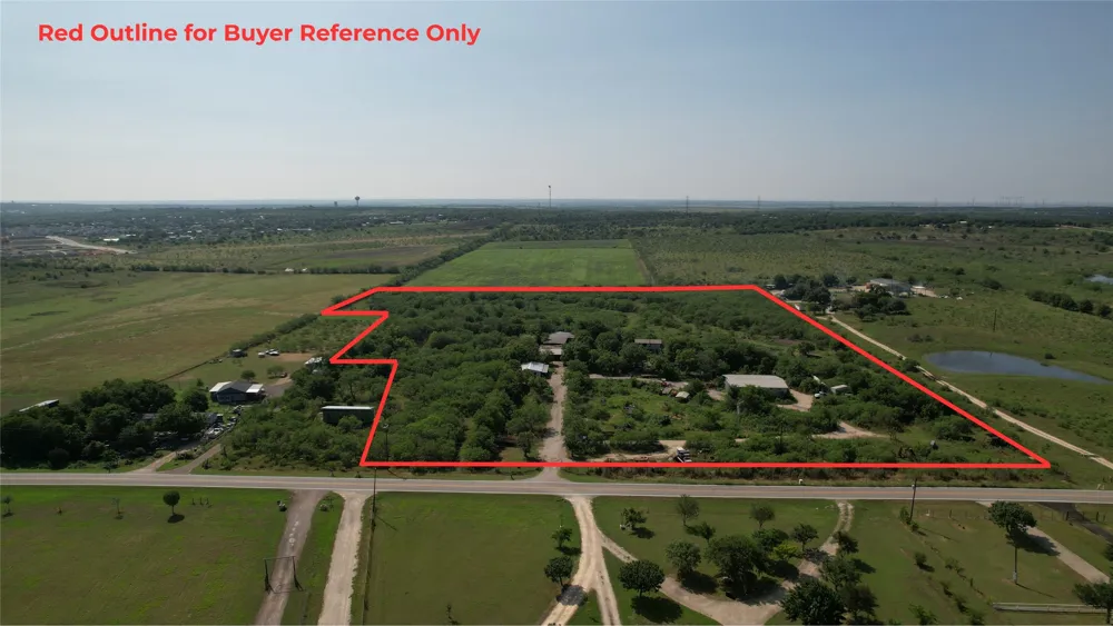6144 Turnersville Road Creedmoor, TX 78610