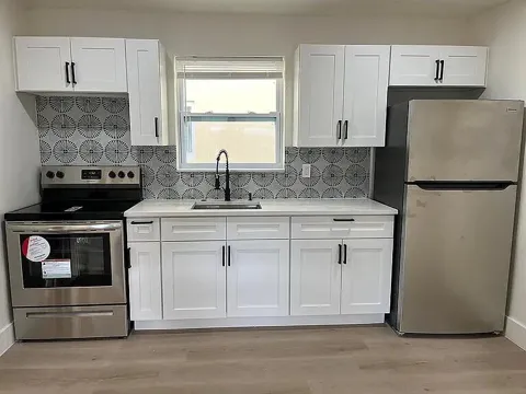 1720 17TH AVENUE #7
