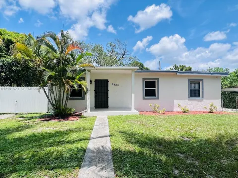2335 W Bunche Park Dr