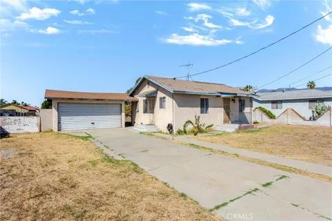 8982 Elm Avenue