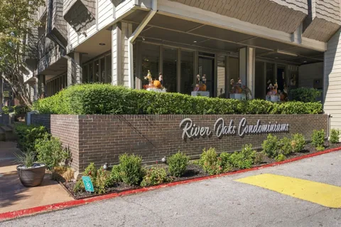4845 Cedar Springs Road #363