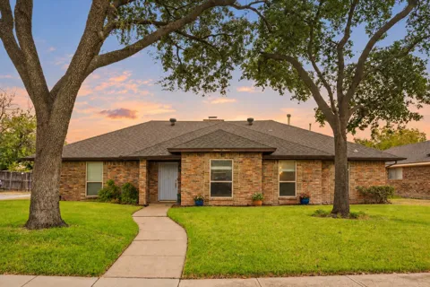 1919 Baylor Drive