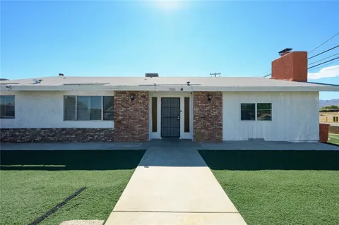 1204 E Avenue Q4