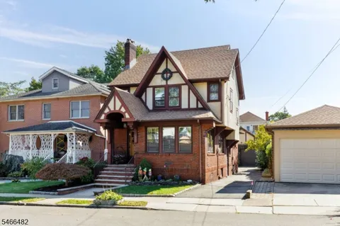 544 Highridge Ave