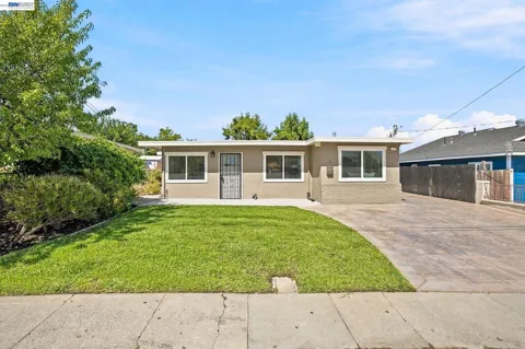 15 INLET DRIVE