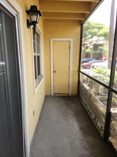 1227 SW 46TH AVENUE #305