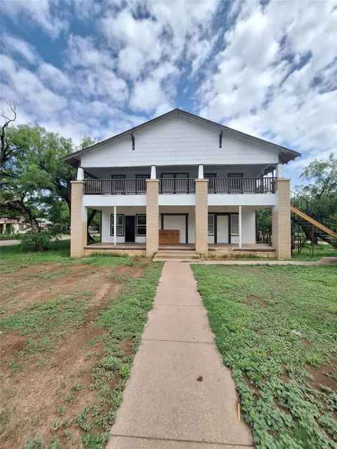 1942 State Street #D