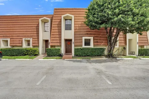 178 NW 115th Terrace