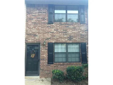 1235 Riverside Drive #B 4