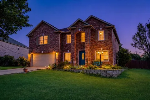 200 S Prairie Lane