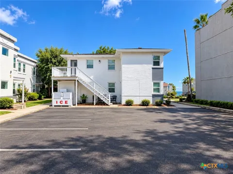 3405 Ocean Drive