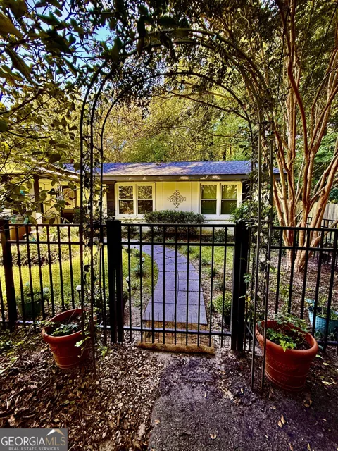 511 Allen DR