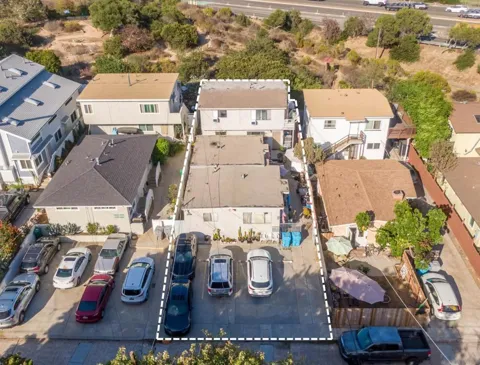 4314 Banning St
