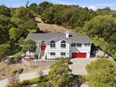 1885 Hollyhock Lane