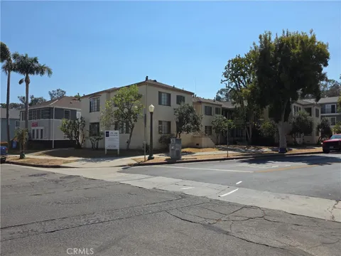 575 Levering Avenue #575