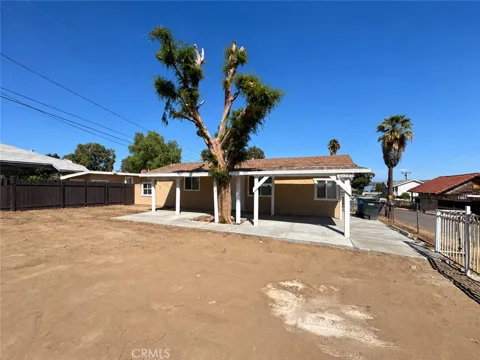 32995 Oleander Drive