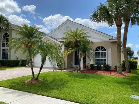 325 Berenger Walk