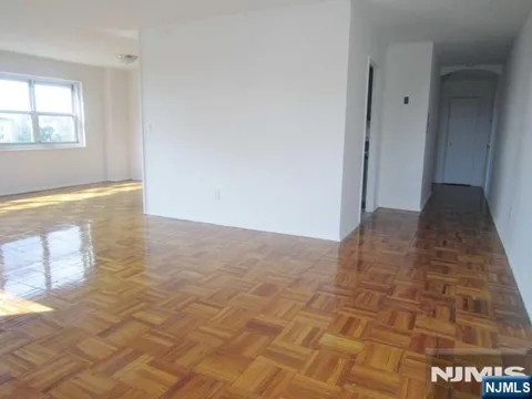 2175 HUDSON Terrace 5-O