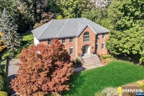 402 Highland Avenue