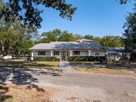 7410 Grapevine Drive