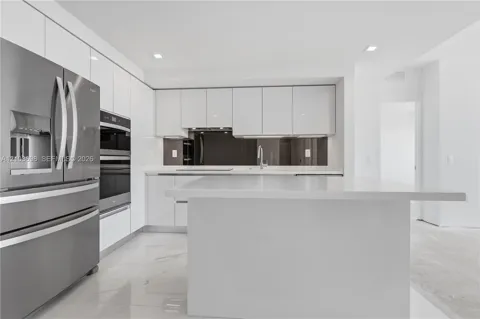 1170 E Hallandale Beach Blvd #1612