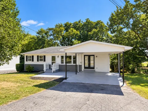 210 Rolling Rd