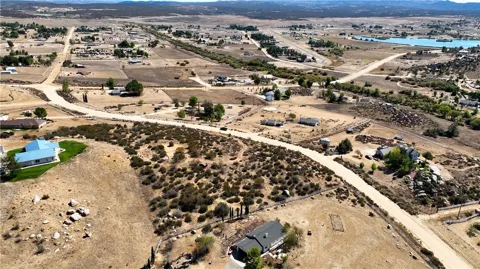 48910 Forest Springs