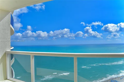 18911 Collins Ave #2904