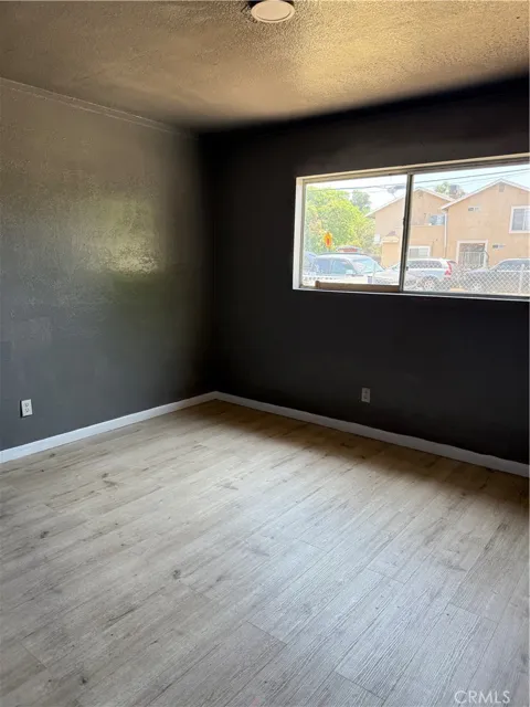 1030 W Latham