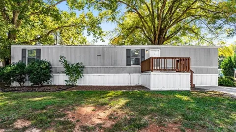 132 W Sourwood Drive